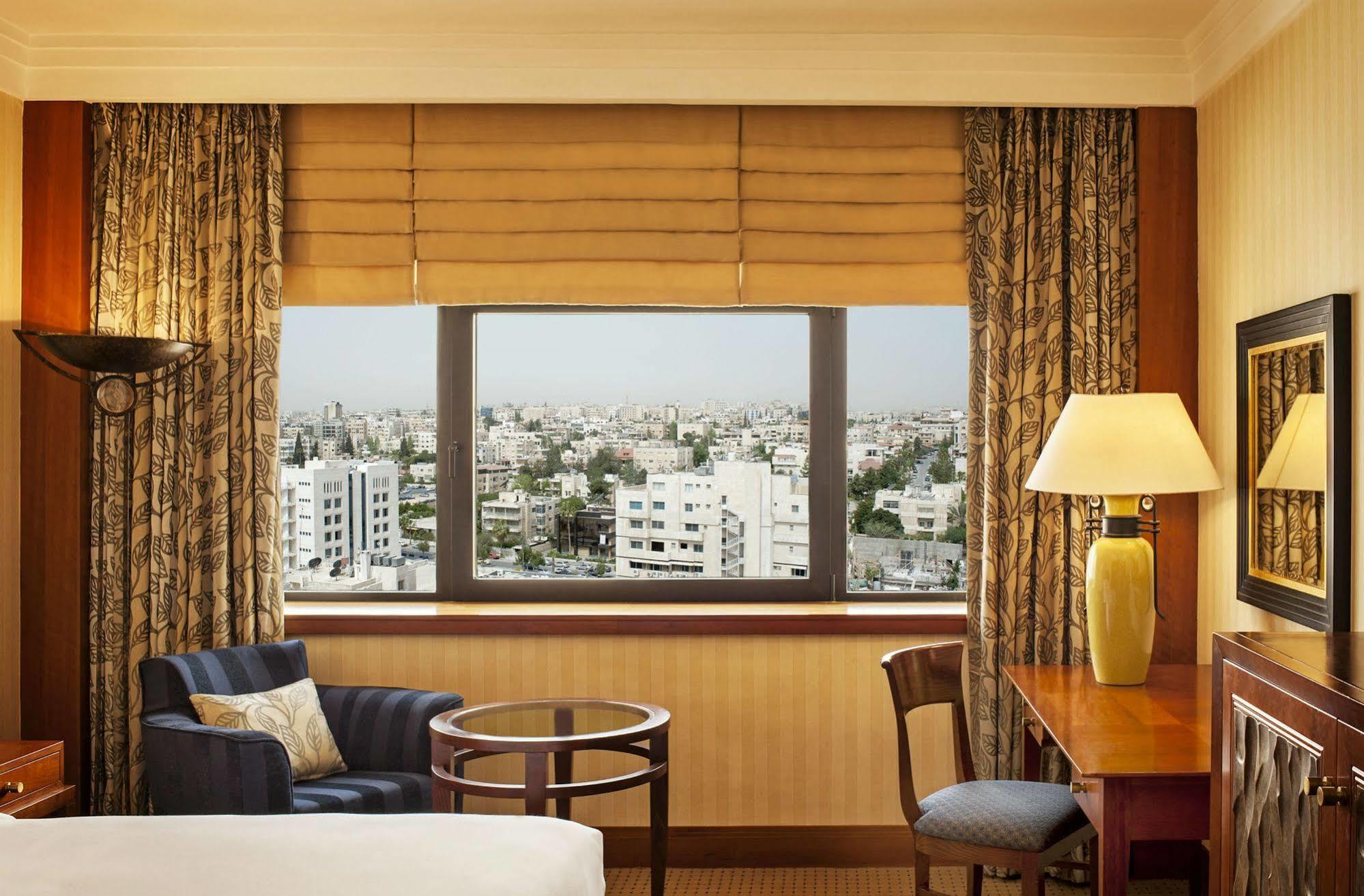 Le Grand Amman Managed By Accor Hotel Esterno foto